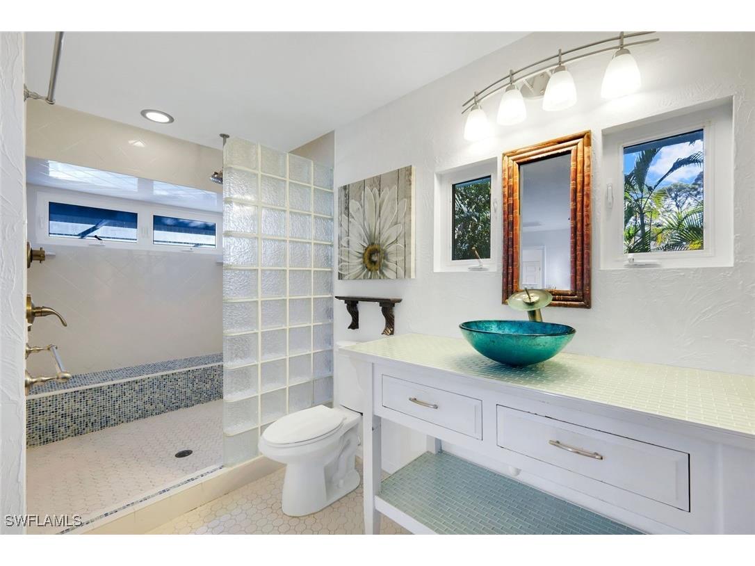 4352 Parrot Avenue Naples FL 34104 226001580 image15