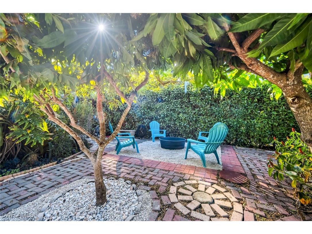 4352 Parrot Avenue Naples FL 34104 226001580 image21