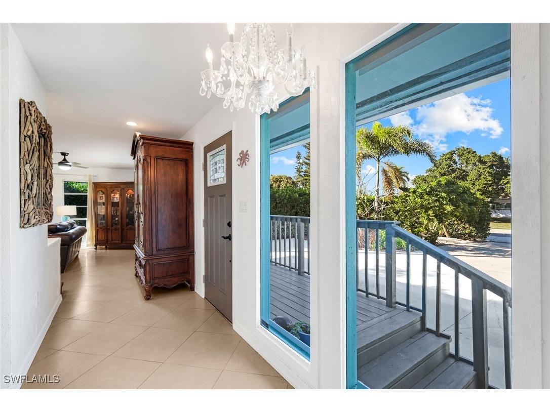 4352 Parrot Avenue Naples FL 34104 226001580 image6