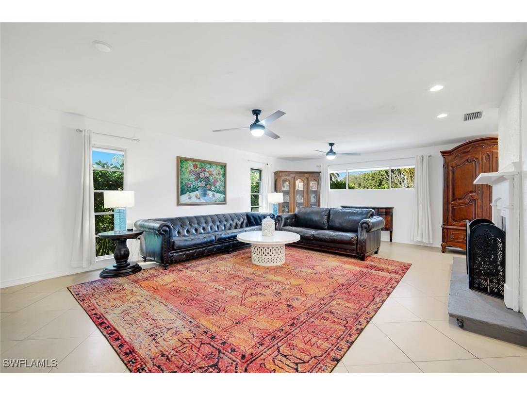 4352 Parrot Avenue Naples FL 34104 226001580 image7