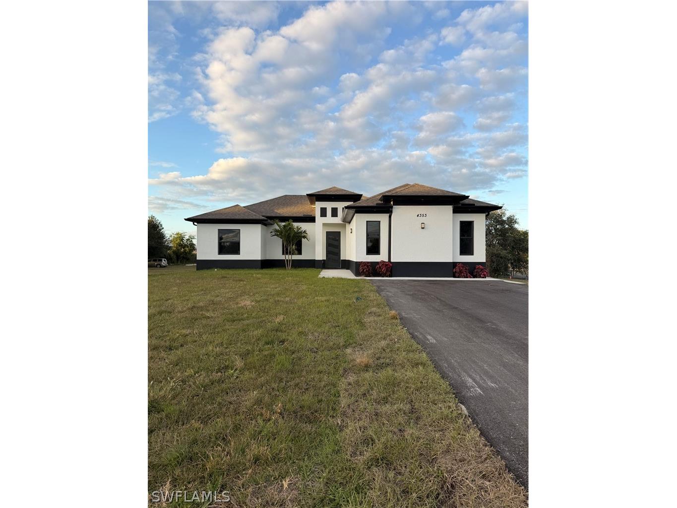 4353 22nd Avenue NE Naples FL 34120 226006149 image1