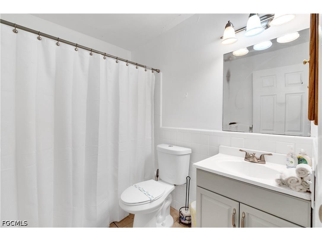 4353 Country Club Boulevard #B Cape Coral FL 33904 2026025082 image12