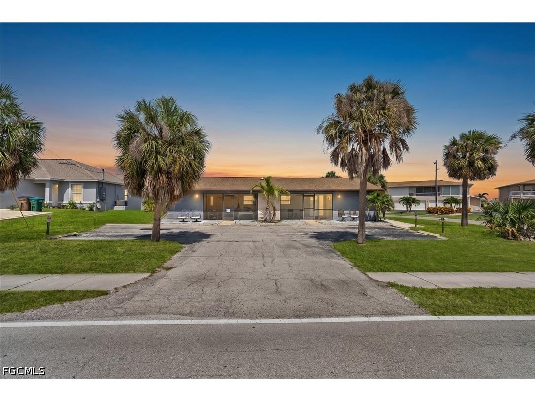 4353 Country Club Boulevard #B Cape Coral FL 33904 2026025082 image3