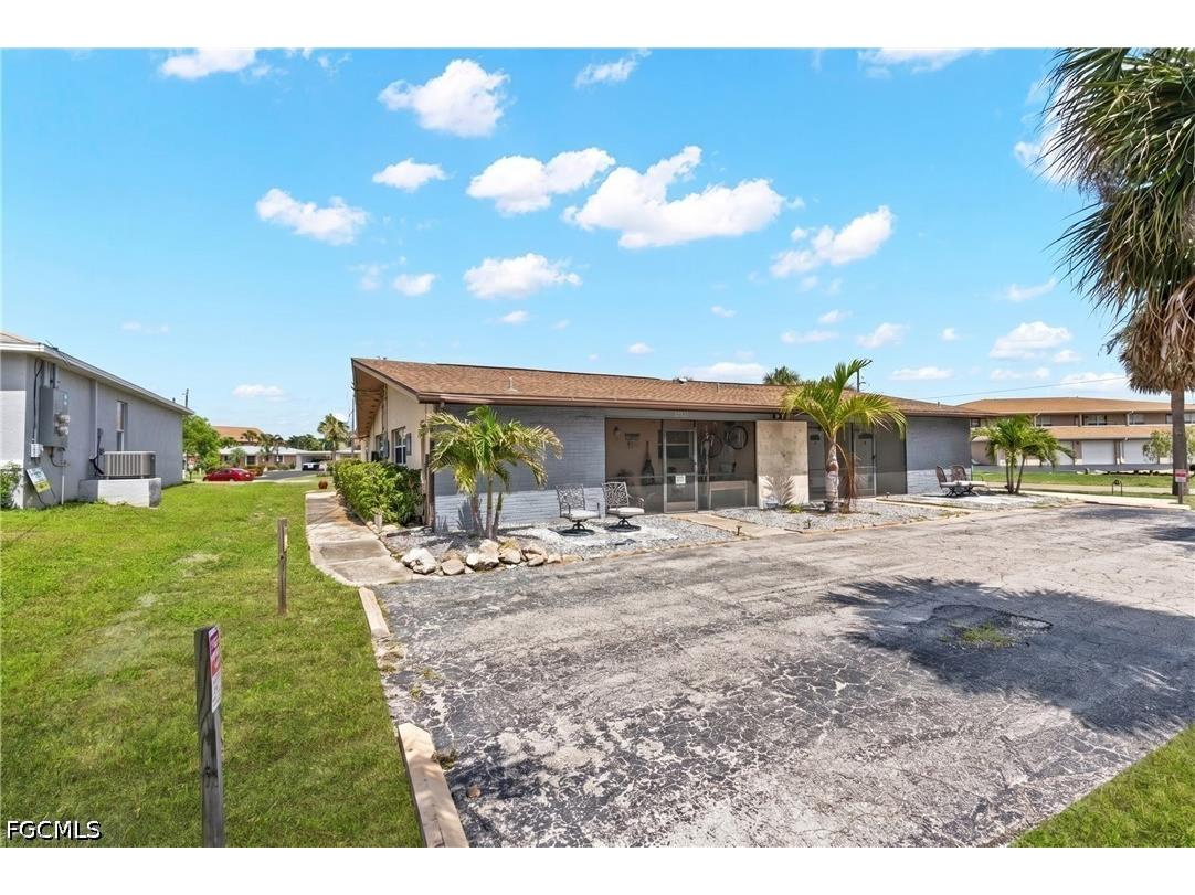 4353 Country Club Boulevard #B Cape Coral FL 33904 2026025082 image5
