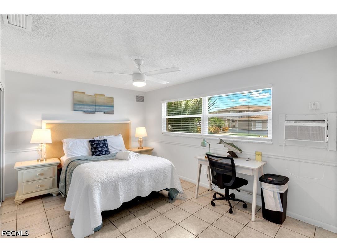 4353 Country Club Boulevard #D Cape Coral FL 33904 2026025084 image1
