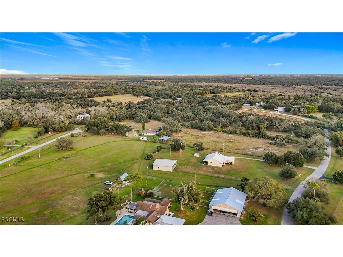 4353 Hidden River Road Sarasota FL 34240 2025022624 image47