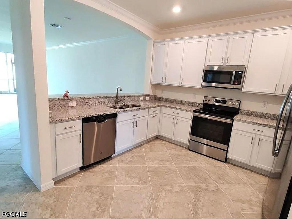 4359 Lemongrass Drive Fort Myers FL 33916 2026019172 image7