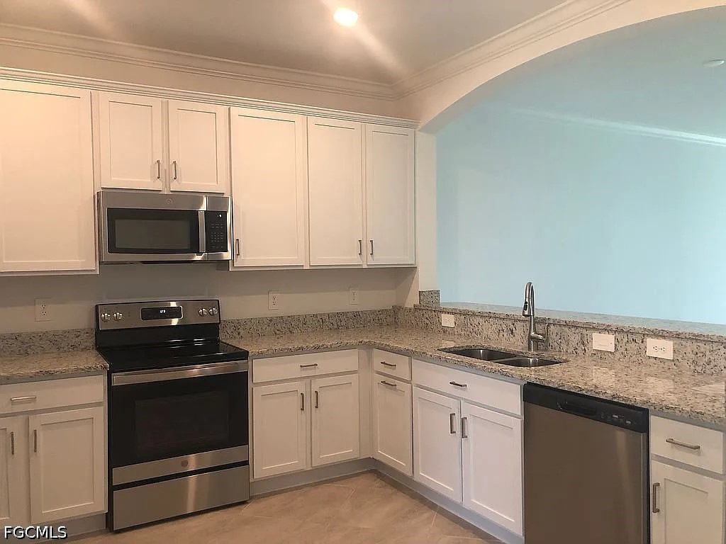 4359 Lemongrass Drive Fort Myers FL 33916 2026019172 image8