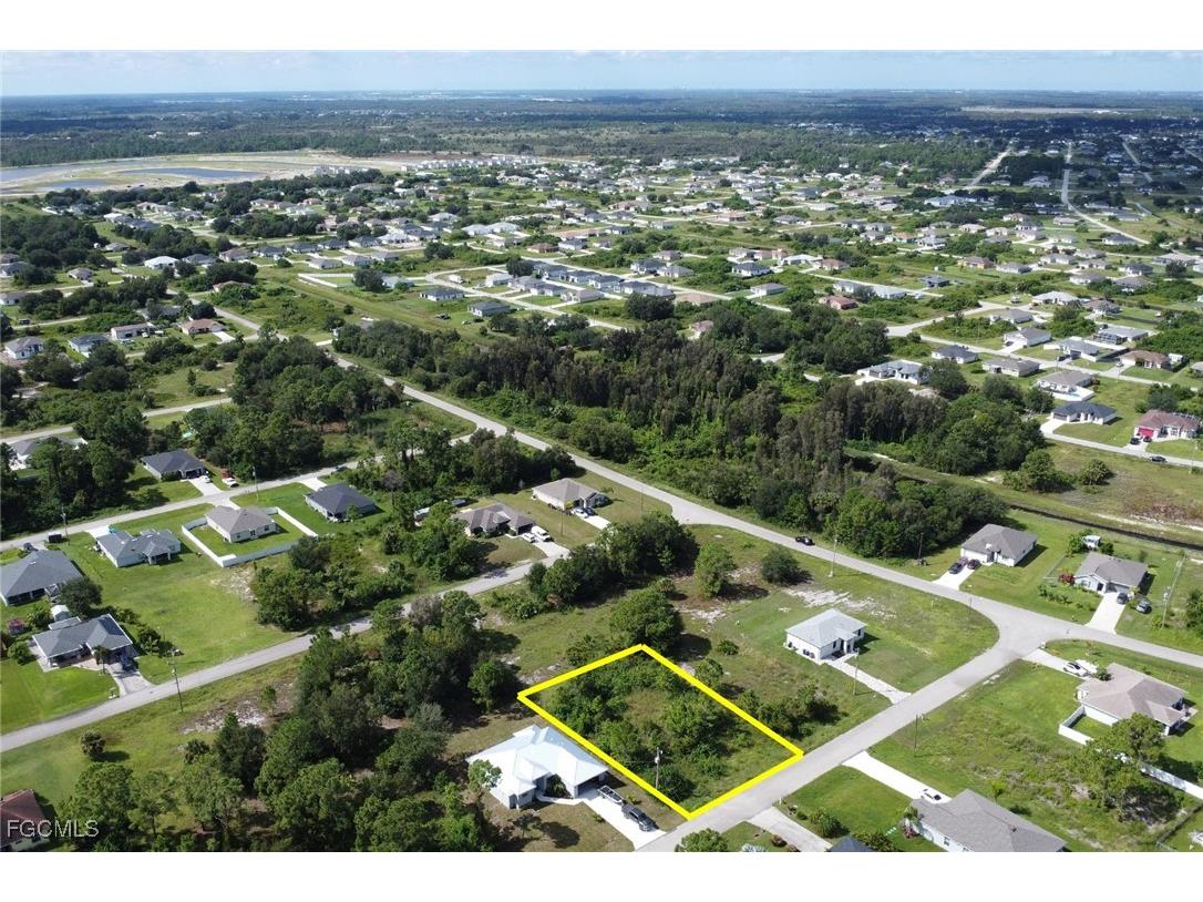 436 Raymer Street Lehigh Acres FL 33974 2025010432 image5
