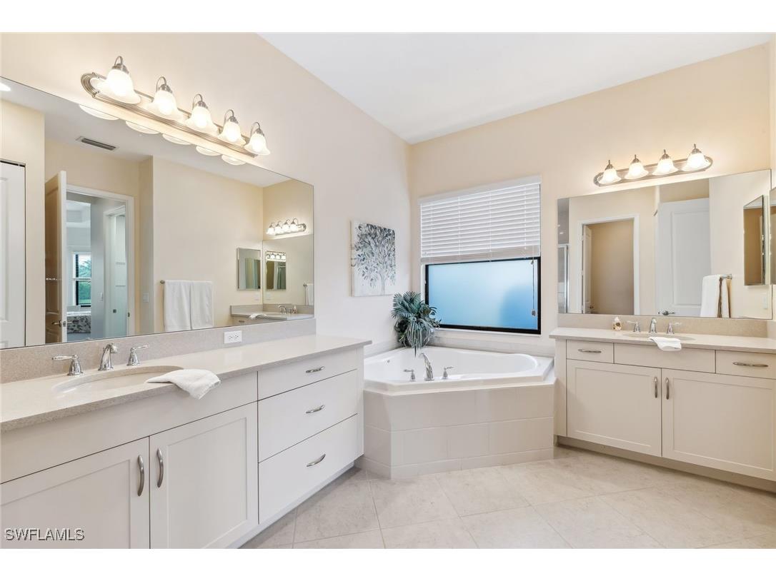 4360 Aurora Street Naples FL 34119 226002617 image22