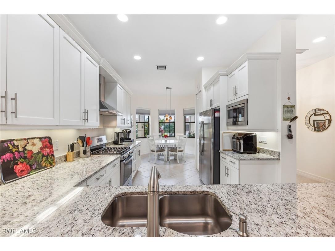 4360 Aurora Street Naples FL 34119 226002617 image4