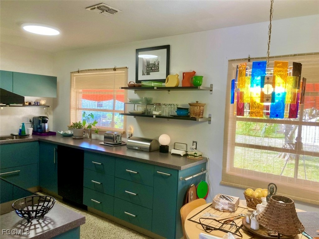 4360 Deleon Street Fort Myers FL 33901 2026001649 image4