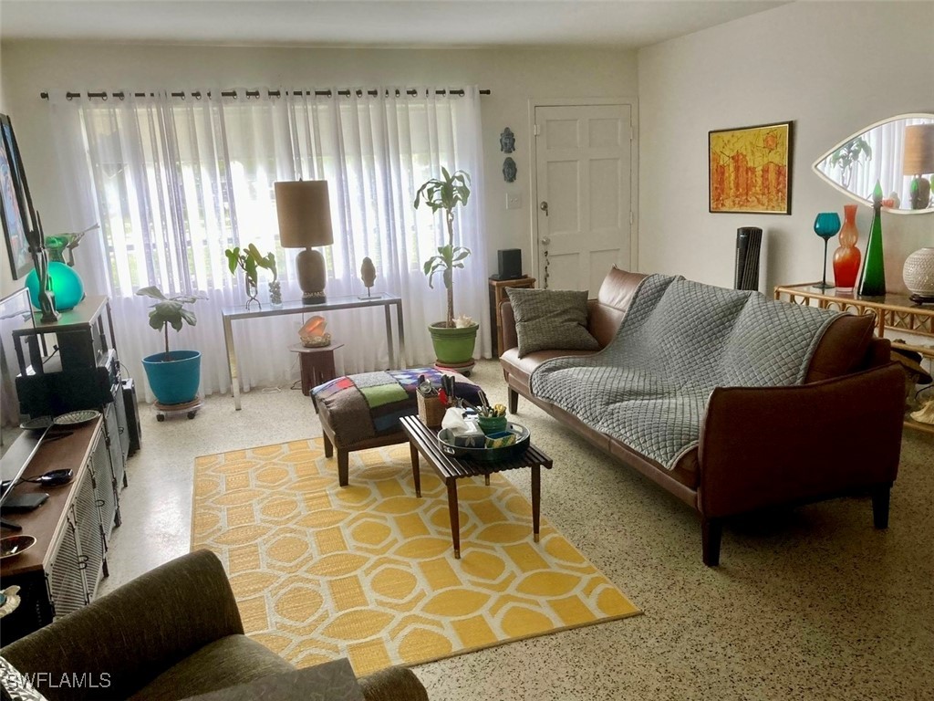 4360 Deleon Street Fort Myers FL 33901 225056040 image3