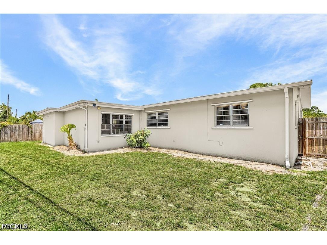4360 Lagg Avenue Fort Myers FL 33901 2026022742 image4