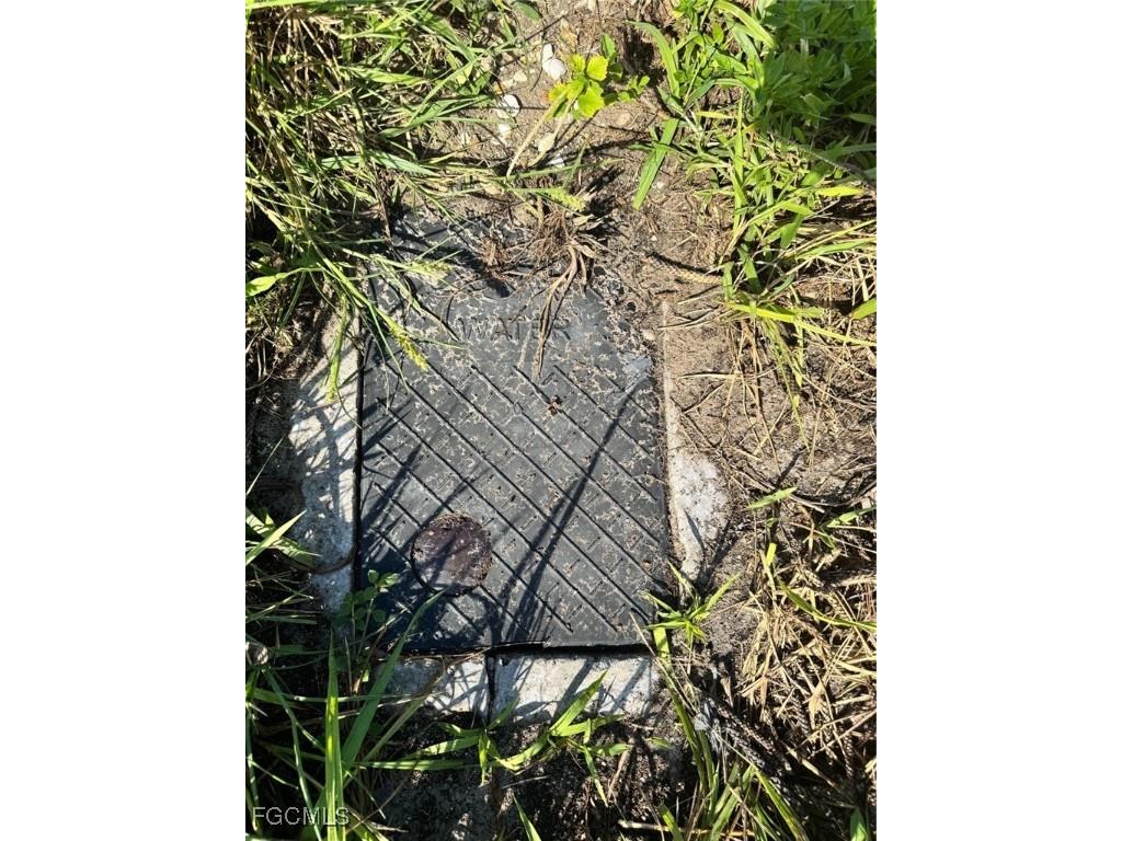 4360 Orangewood Avenue Fort Myers FL 33901 2025004972 image6