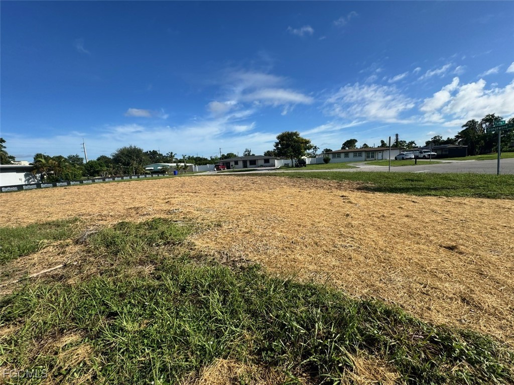 4360 Orangewood Avenue Fort Myers FL 33901 2025004972 image8