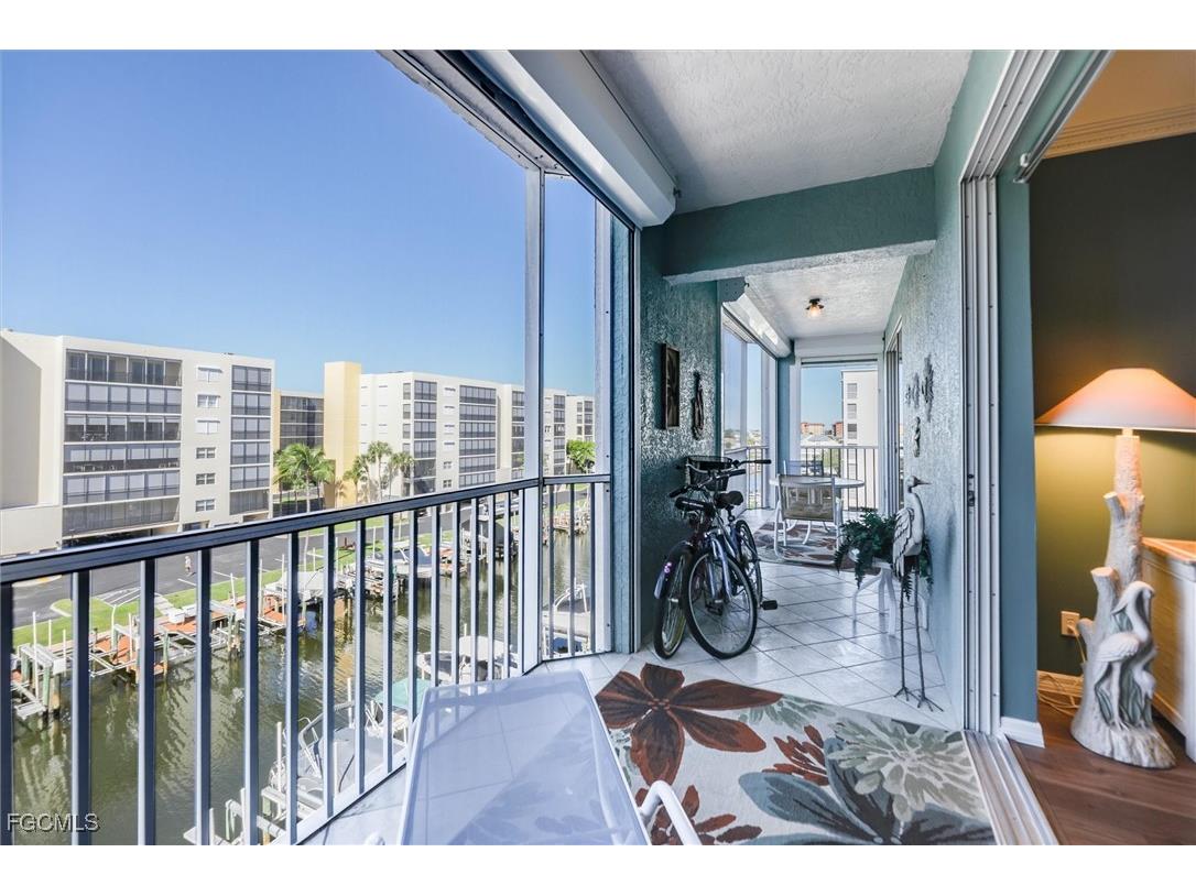 4361 Bay Beach Lane #424 Fort Myers Beach FL 33931 2025014716 image10