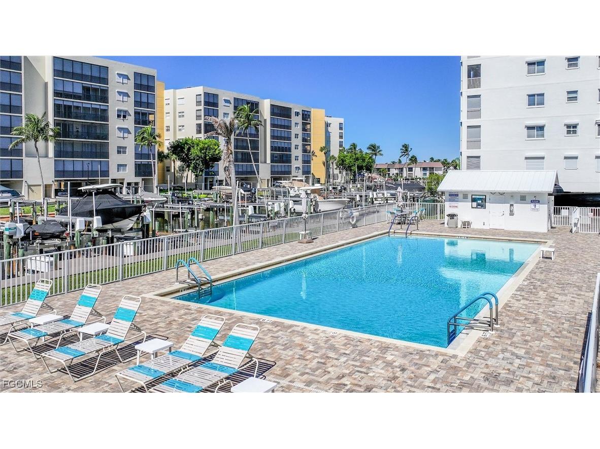 4361 Bay Beach Lane #424 Fort Myers Beach FL 33931 2025014716 image20