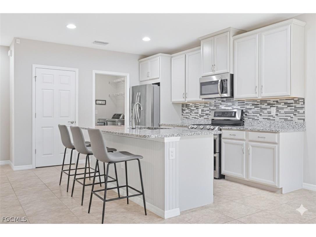 4365 Dutchess Park Road Fort Myers FL 33916 2026007256 image1