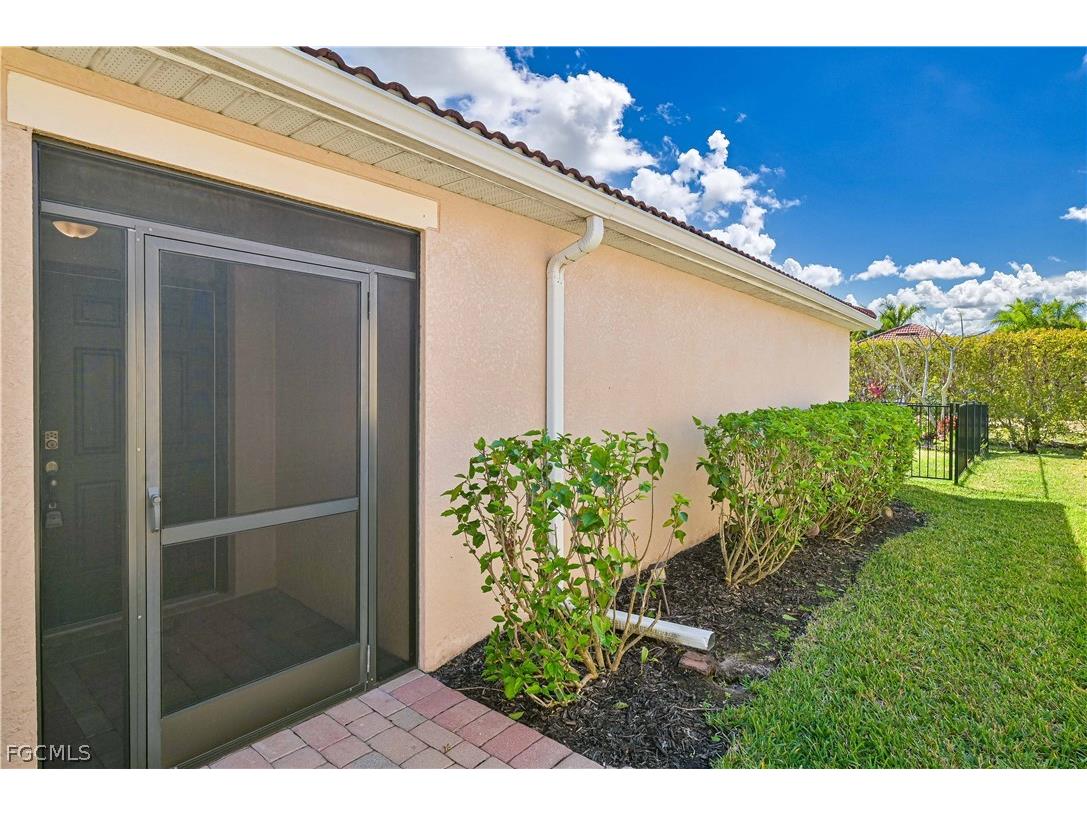 4365 Dutchess Park Road Fort Myers FL 33916 2026007256 image5