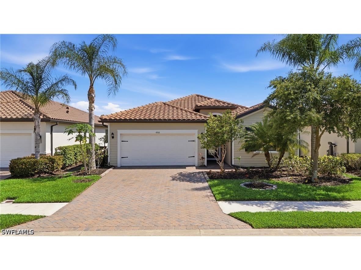 4366 Bismark Way Naples FL 34119 226017915 image1