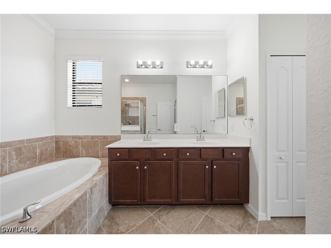 4366 Bismark Way Naples FL 34119 226017915 image21