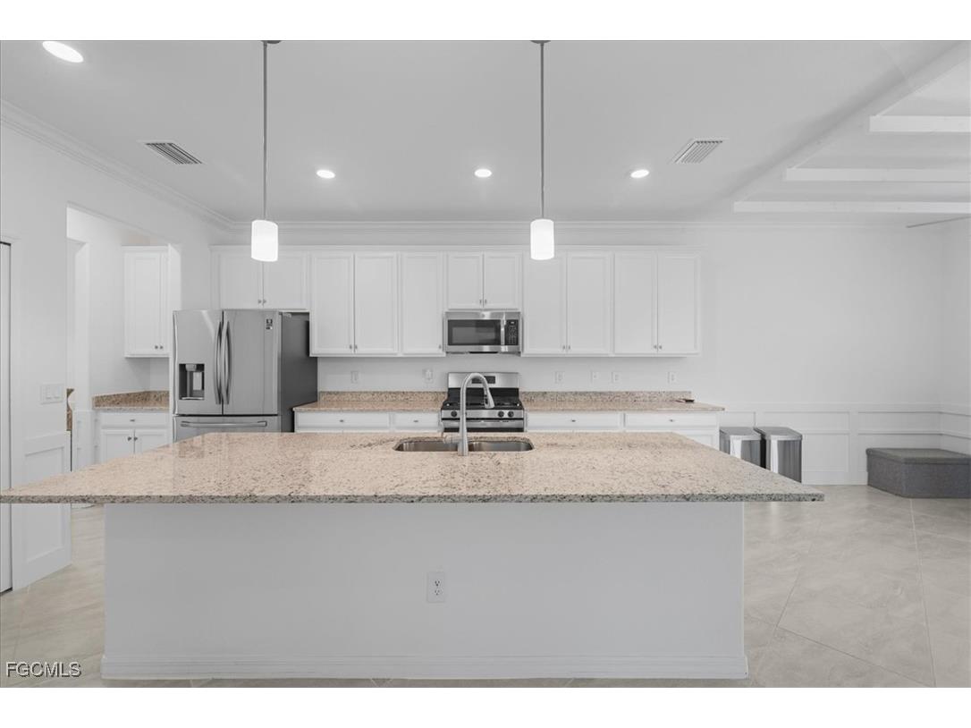 43668 Tree Top Trail Punta Gorda FL 33982 2025007926 image17