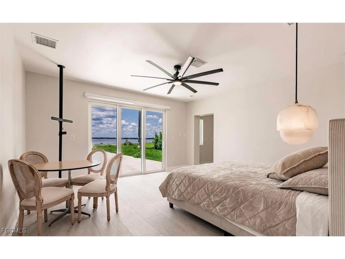 4369 Cypress Lane Fort Myers FL 33905 2025025701 image10