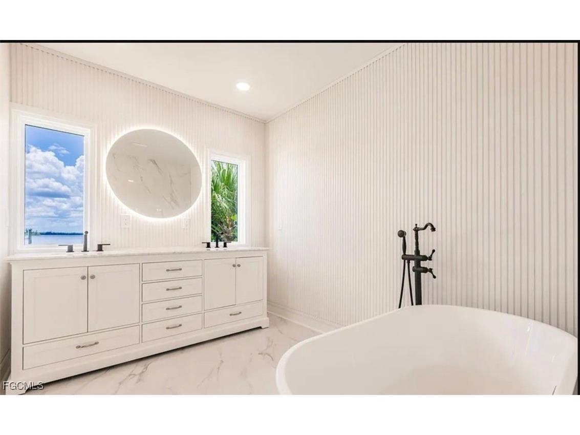 4369 Cypress Lane Fort Myers FL 33905 2025025701 image11