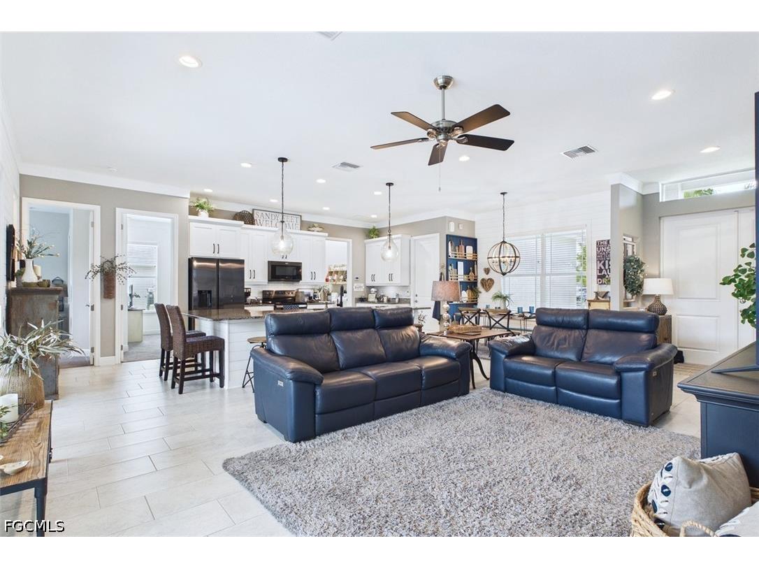 437 NW 38th Place Cape Coral FL 33993 2026022534 image4