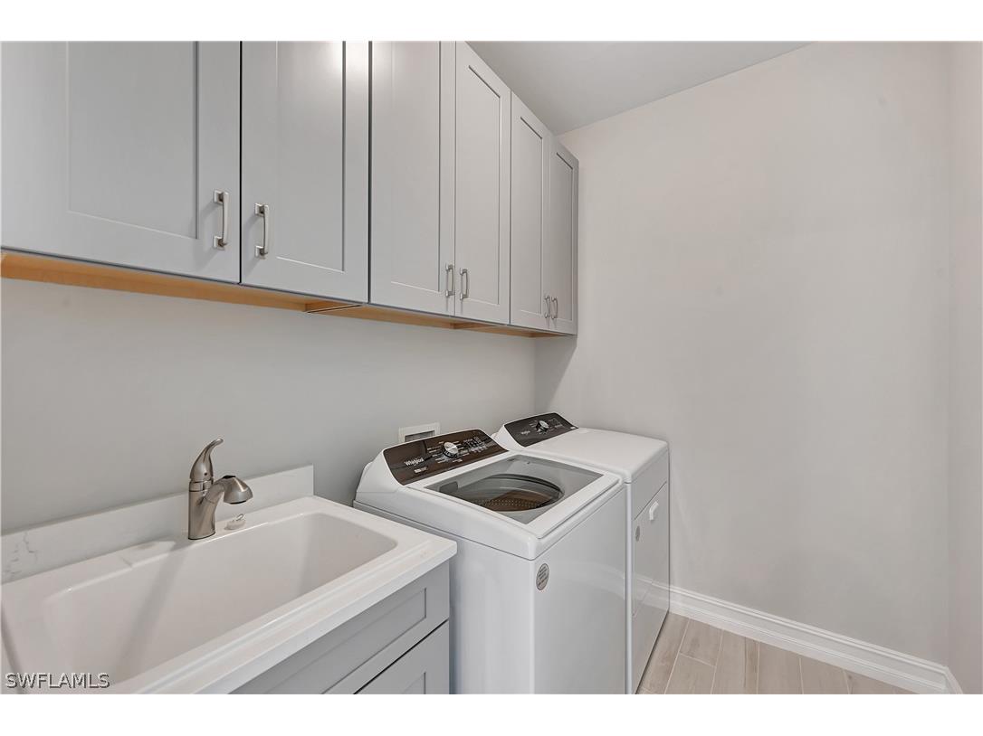 437 Tamarindo Lane Naples FL 34114 226009171 image10