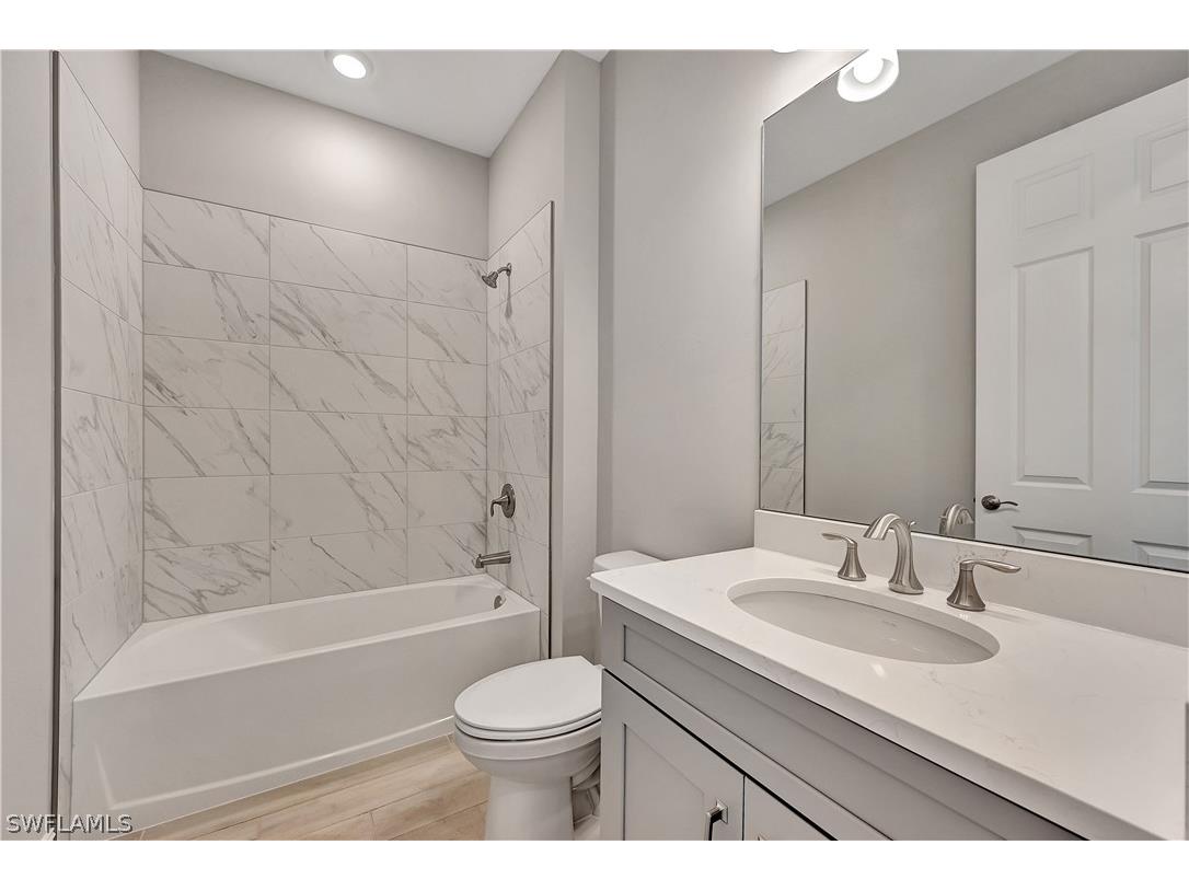 437 Tamarindo Lane Naples FL 34114 226009171 image16