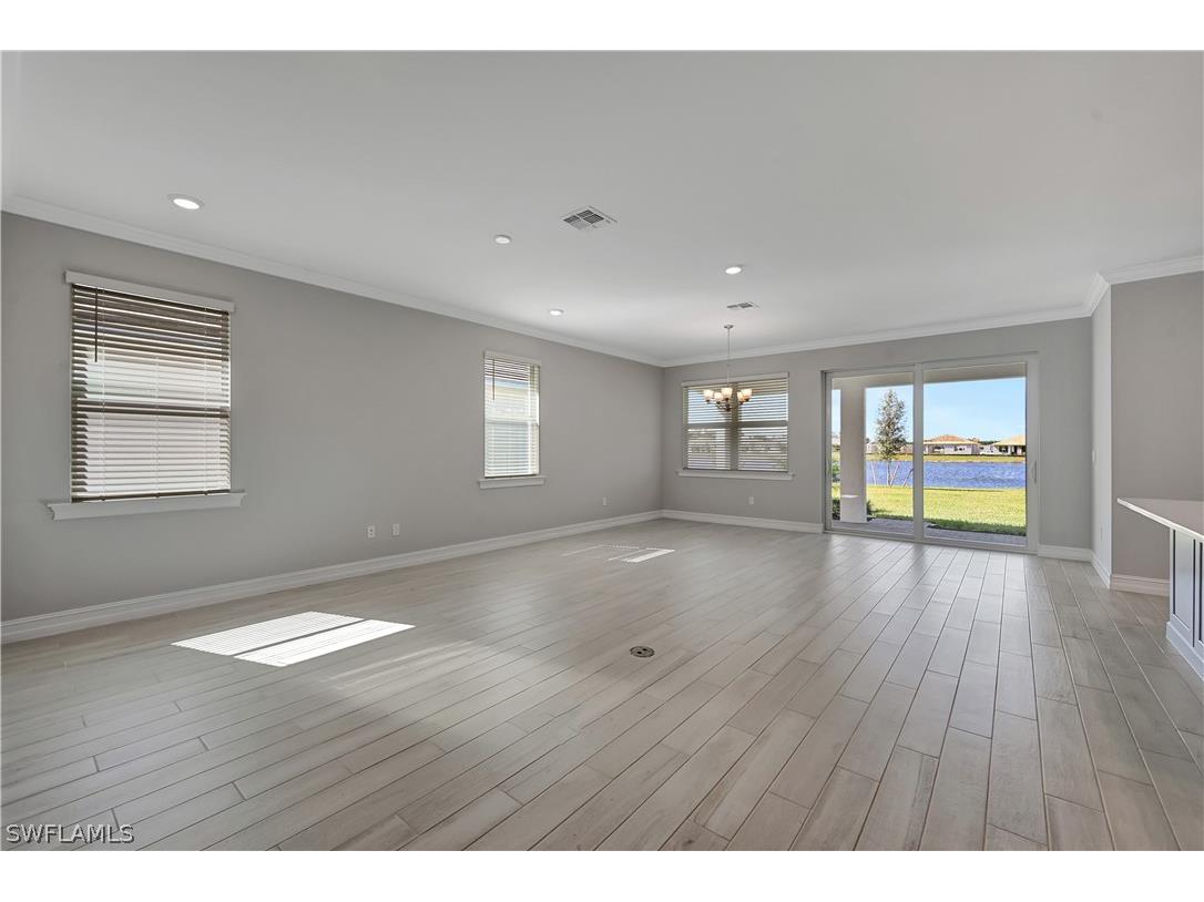437 Tamarindo Lane Naples FL 34114 226009171 image4