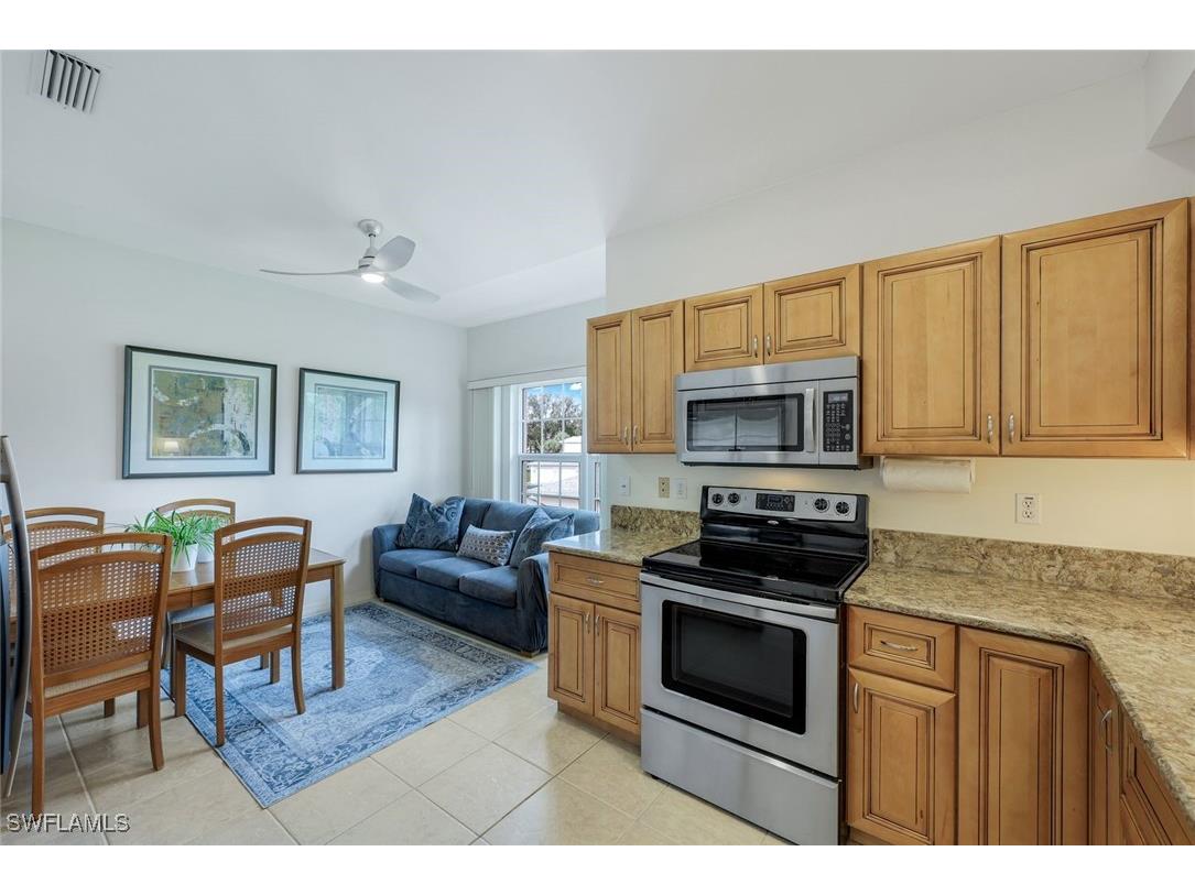 437 Wiggins Lake Court #201 Naples FL 34110 225060387 image6