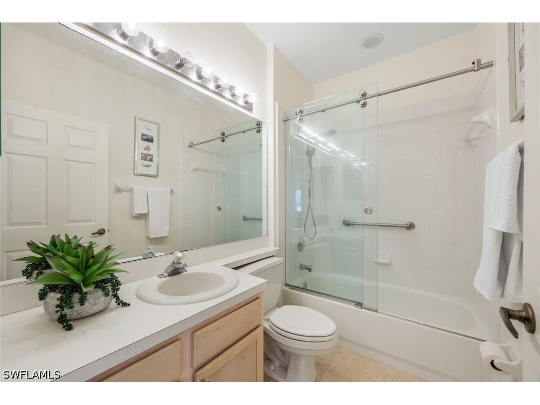 437 Wiggins Lake Court #201 Naples FL 34110 226013297 image15