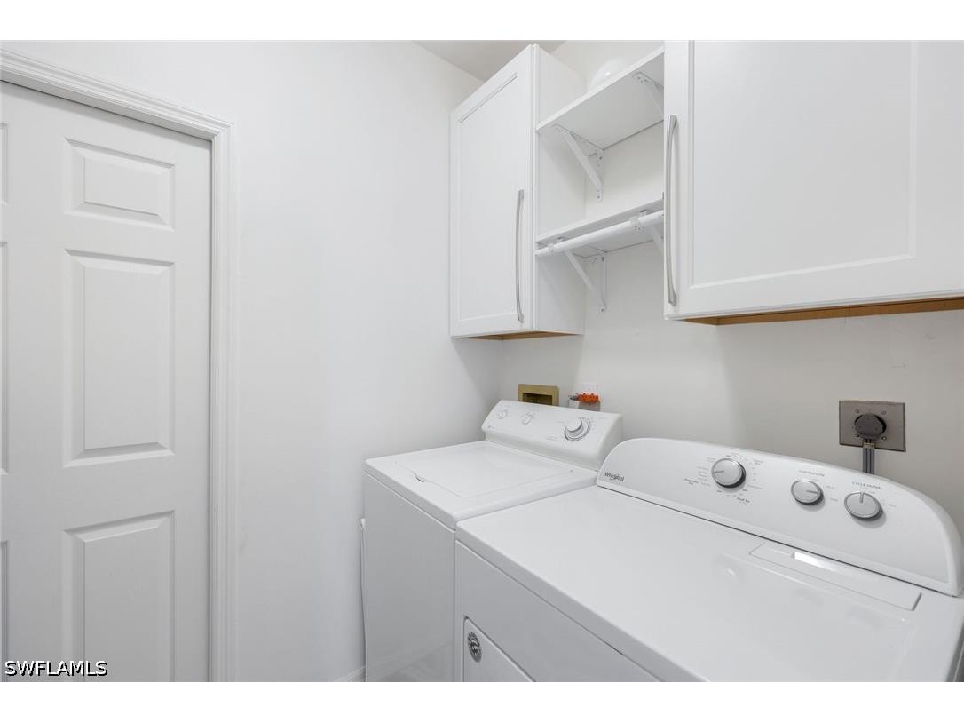 437 Wiggins Lake Court #201 Naples FL 34110 226013297 image16
