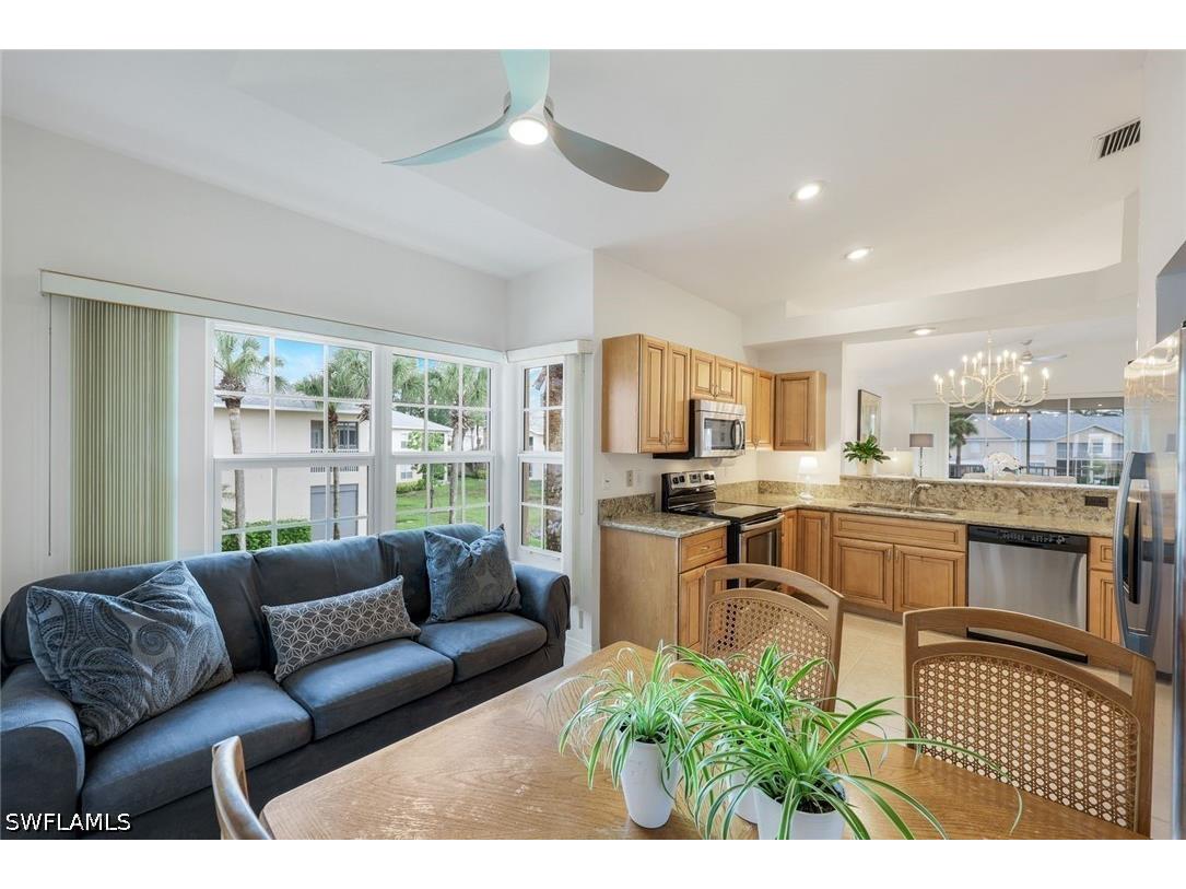 437 Wiggins Lake Court #201 Naples FL 34110 226013297 image8