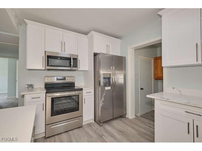 4370 Deleon Street Fort Myers FL 33901 2025005778 image15