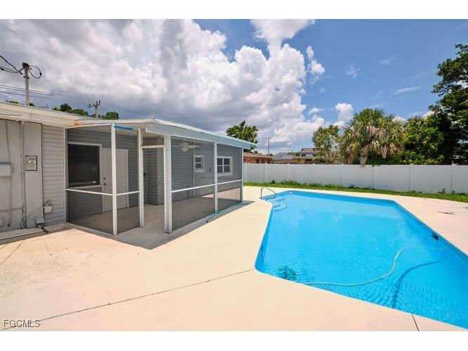 4370 Deleon Street Fort Myers FL 33901 2025005778 image46