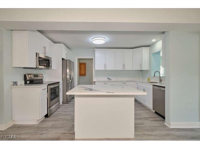 4370 Deleon Street Fort Myers FL 33901 2025005778 image8