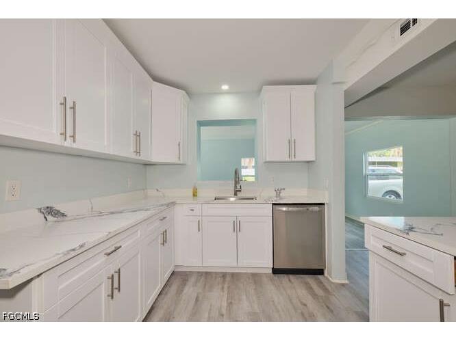 4370 Deleon Street Fort Myers FL 33901 2026014442 image12