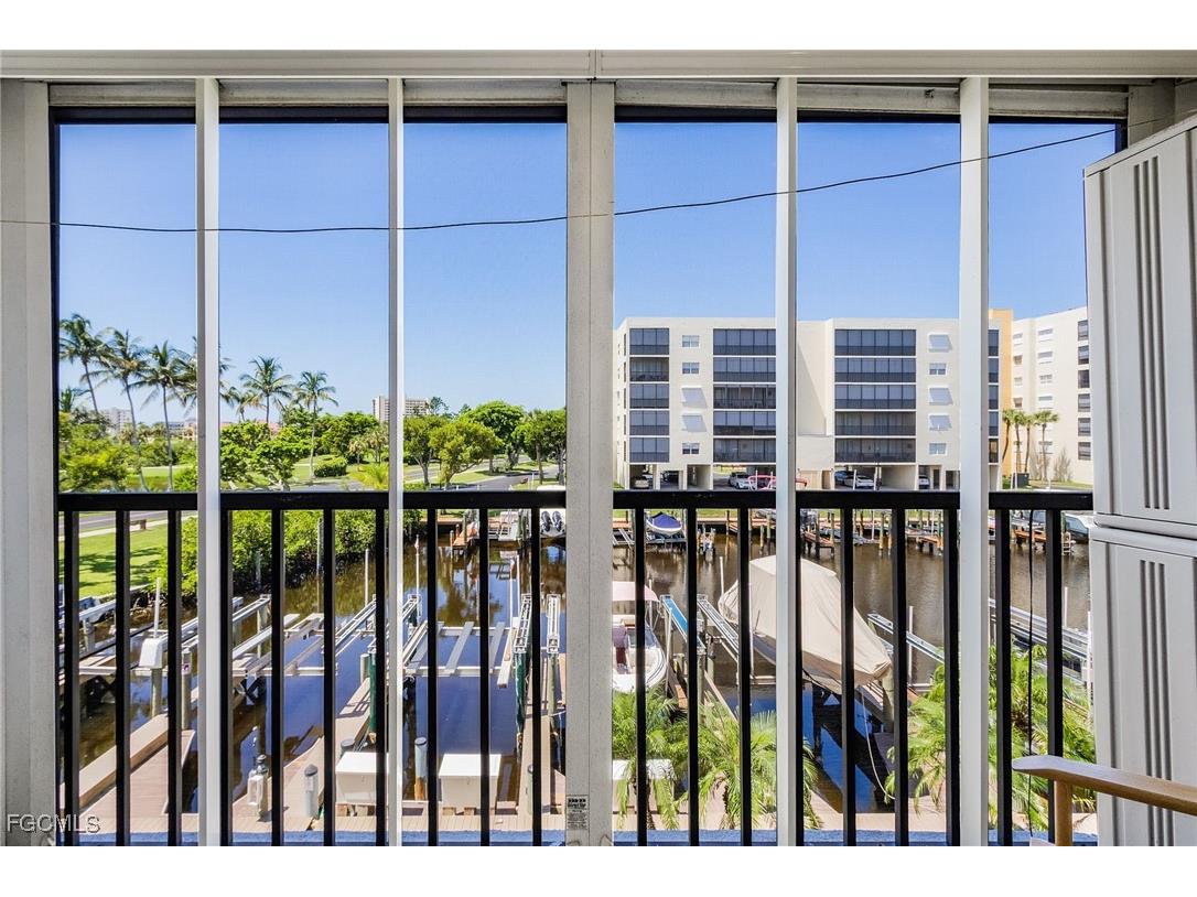 4371 Bay Beach Lane #212 Fort Myers Beach FL 33931 2025007578 image9