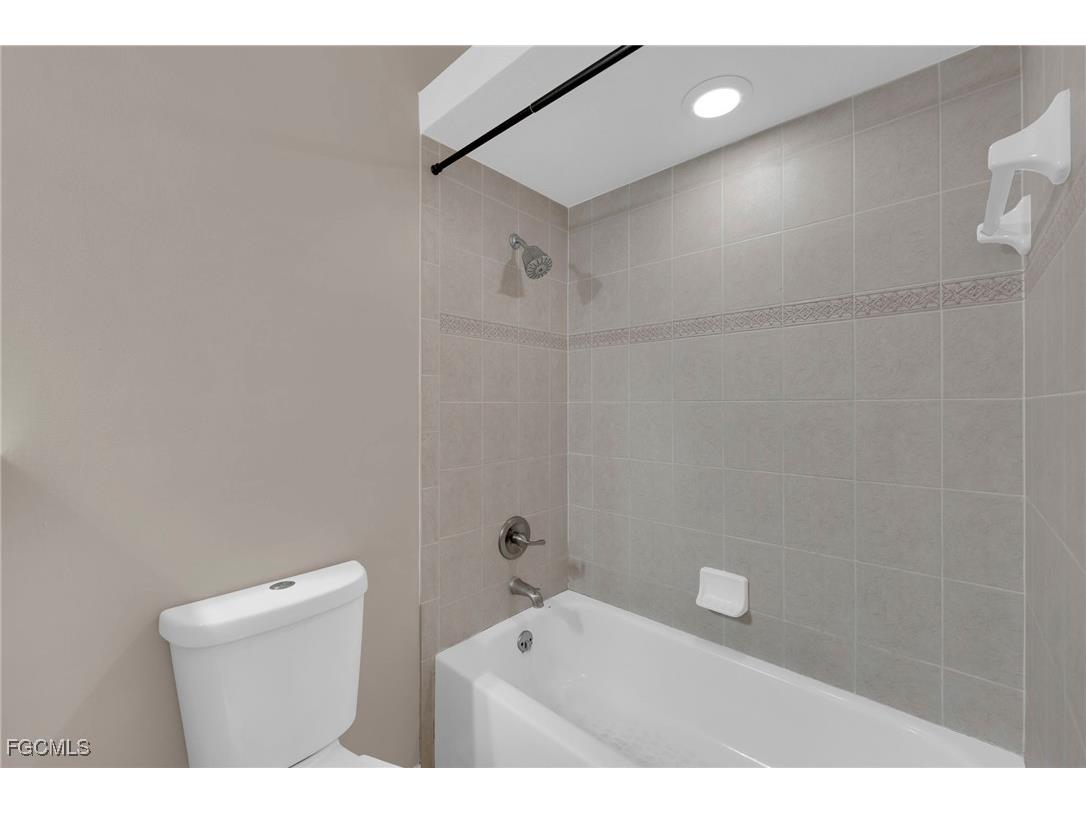 4371 Lazio Way #707 Fort Myers FL 33901 2025017376 image26