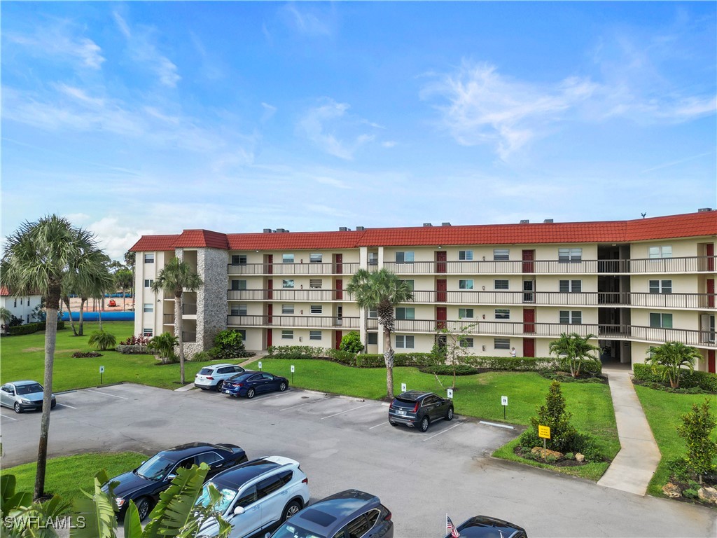 4372 27th Court SW #301 Naples FL 34116 225013846 image1