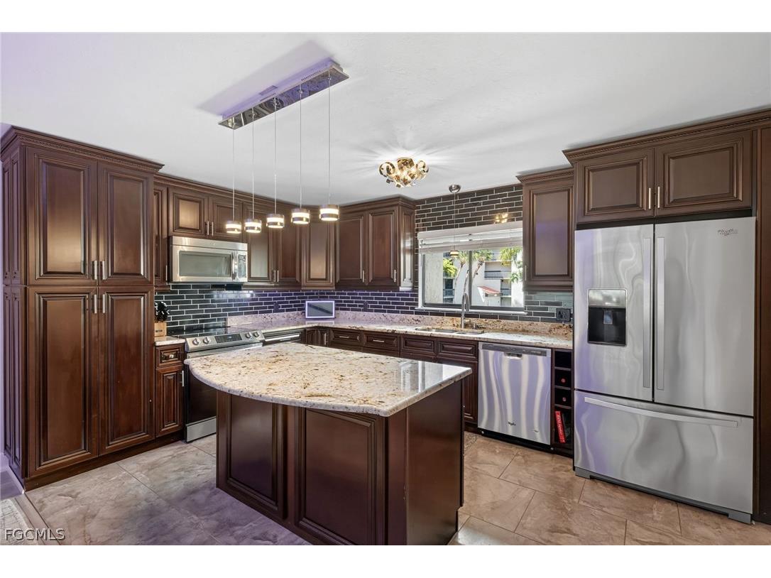4379 Jib Boom Court #2B Fort Myers FL 33919 2026009460 image1