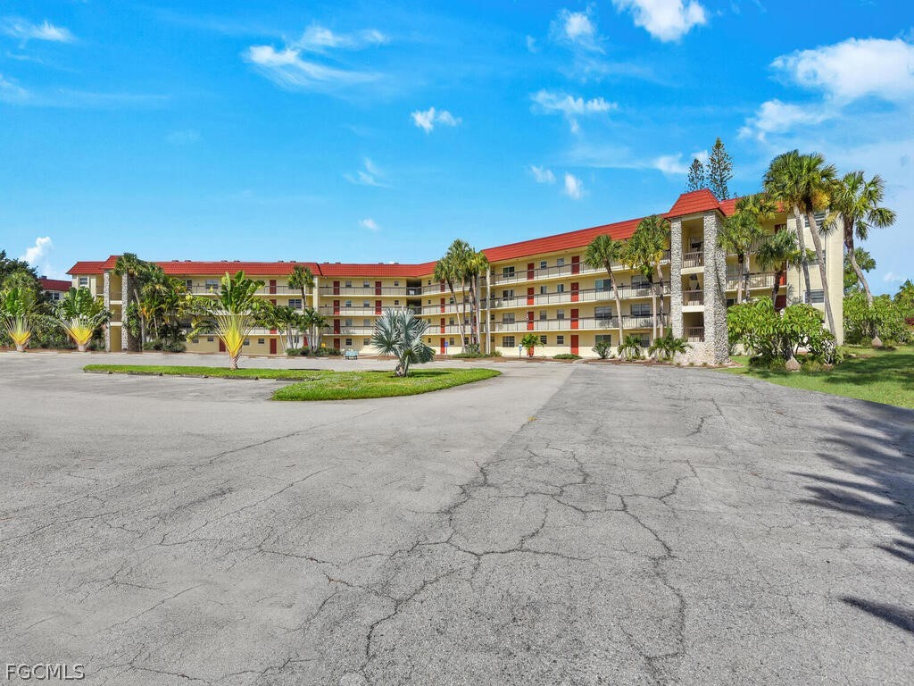 4380 27th Court SW #1-304 Naples FL 34116 2025018595 image7