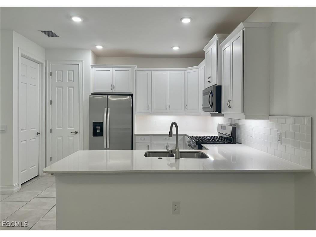 43800 Blue Heron Lane Punta Gorda FL 33982 2025005585 image5