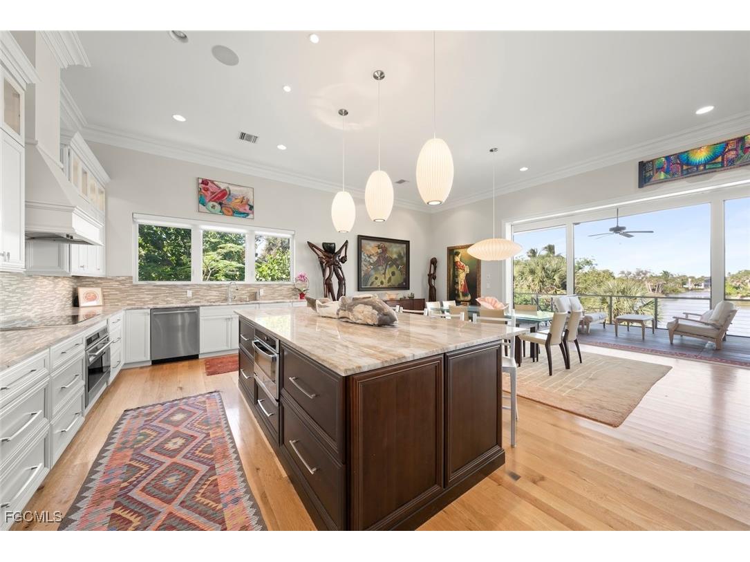 4383 Gulf Pines Drive Sanibel FL 33957 2025019643 image12