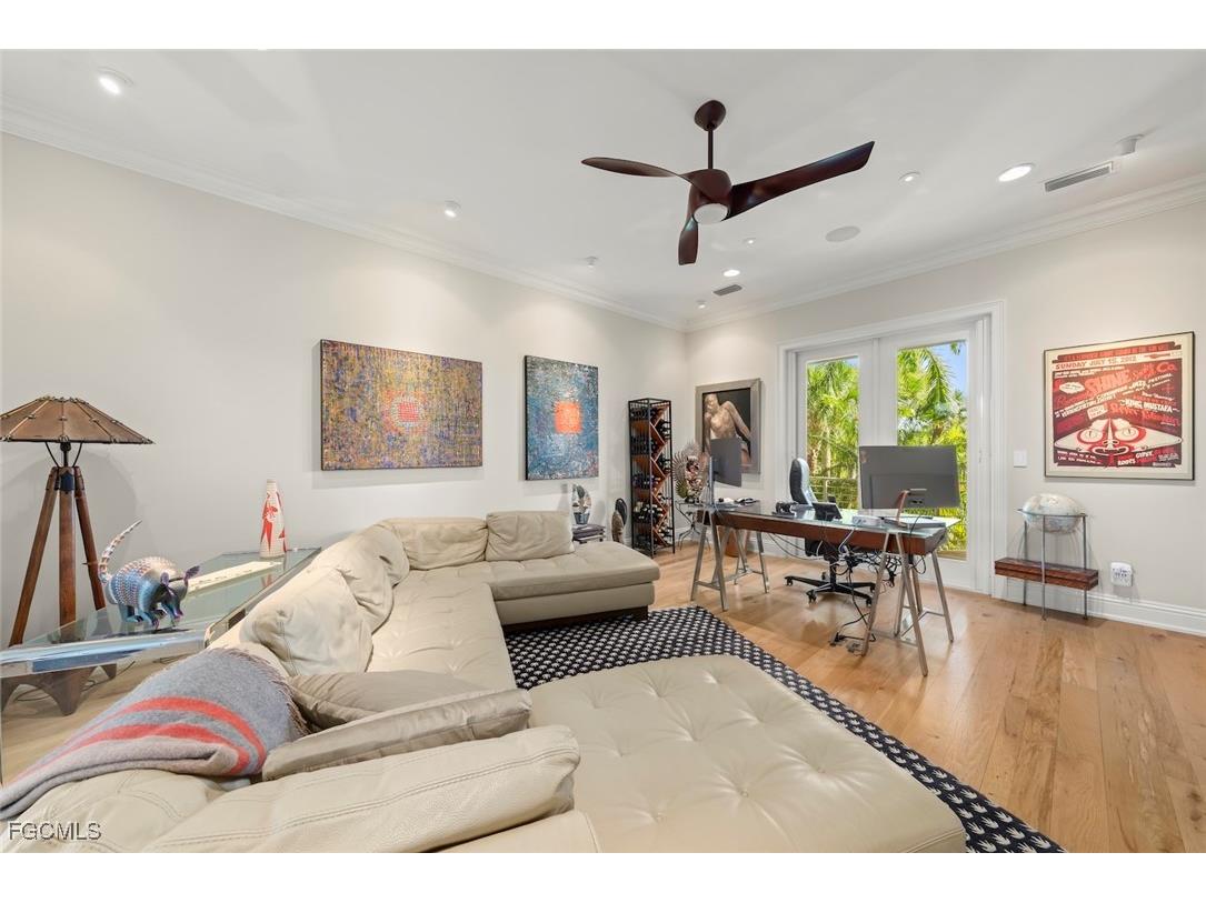 4383 Gulf Pines Drive Sanibel FL 33957 2025019643 image15