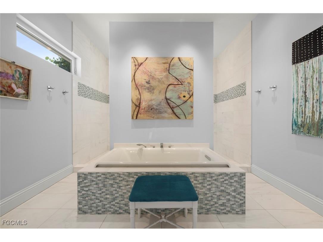 4383 Gulf Pines Drive Sanibel FL 33957 2025019643 image25